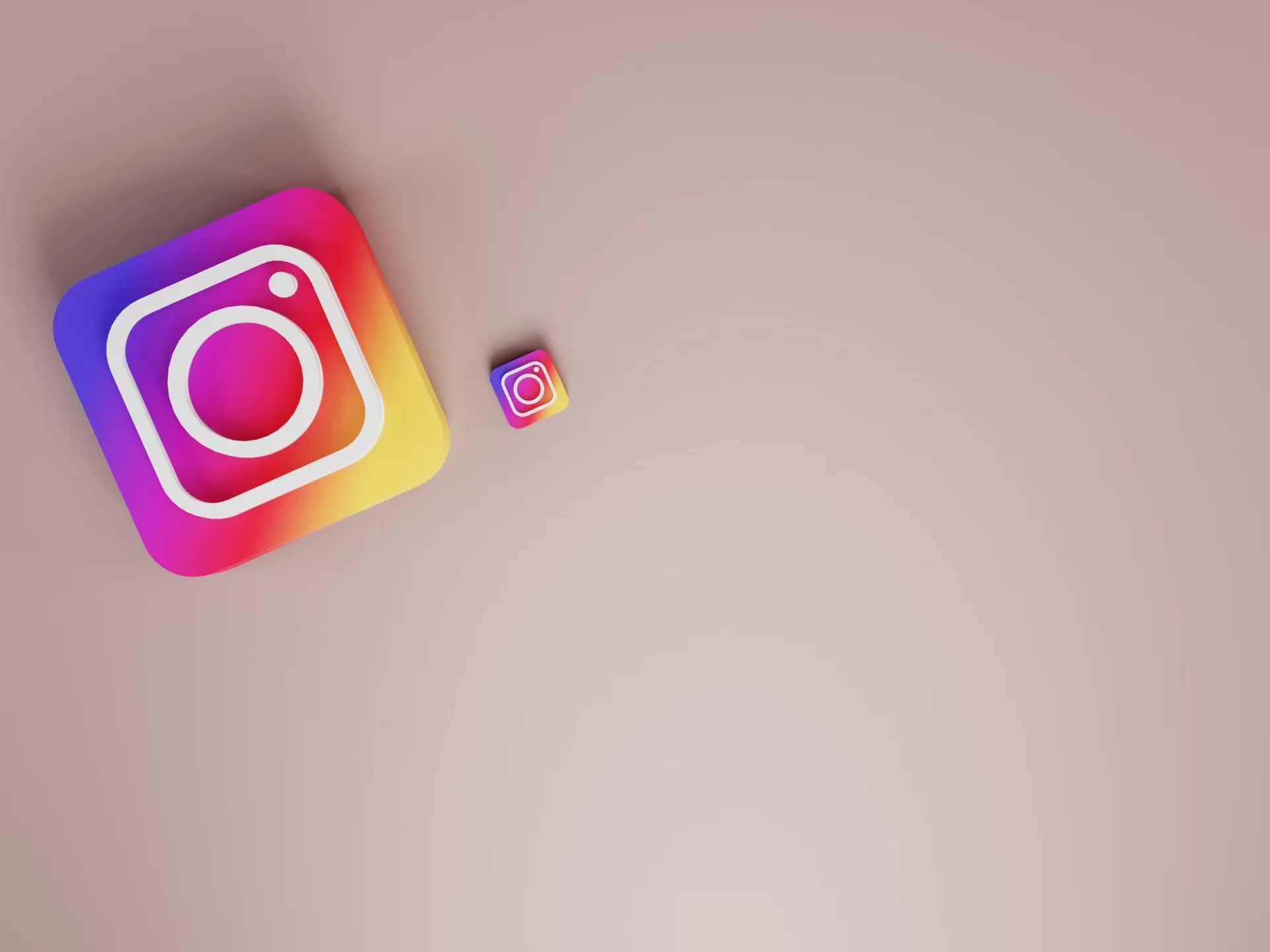 snsを活用した集客戦略を示したインスタグラムのロゴ写真